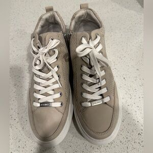 Women's J/Slides Size 7.5 High Top Leather Sneaker